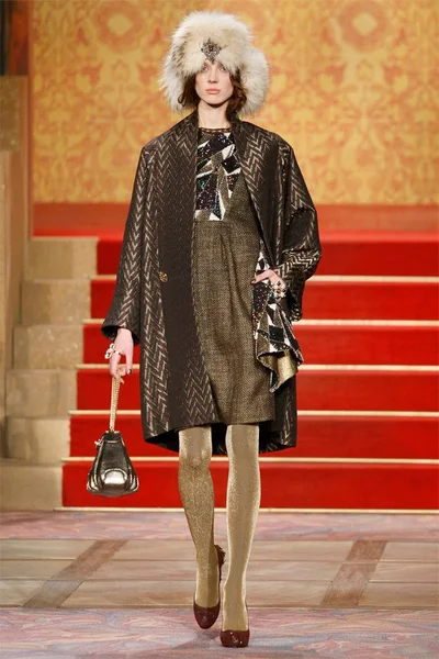 Look 44